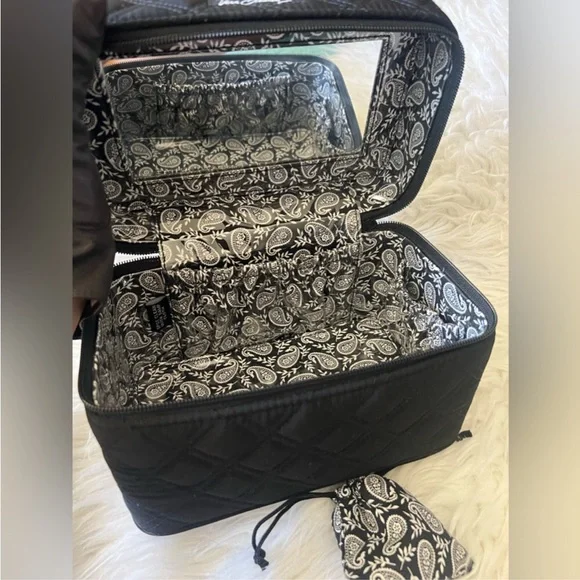 Vera Bradley travel make up box - Picture 2 of 11